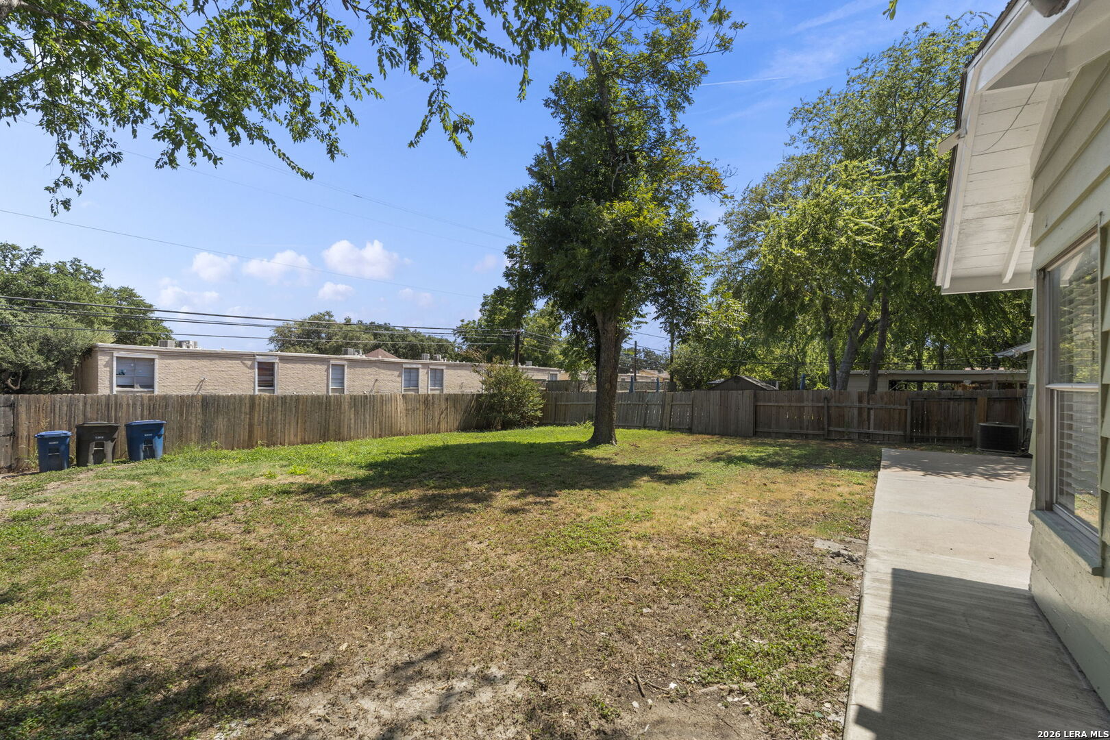 8610 DUDLEY DR