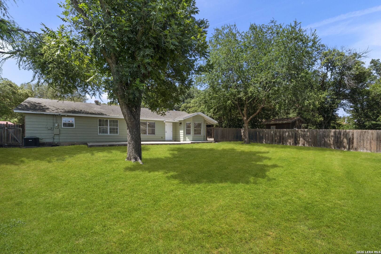 8610 DUDLEY DR