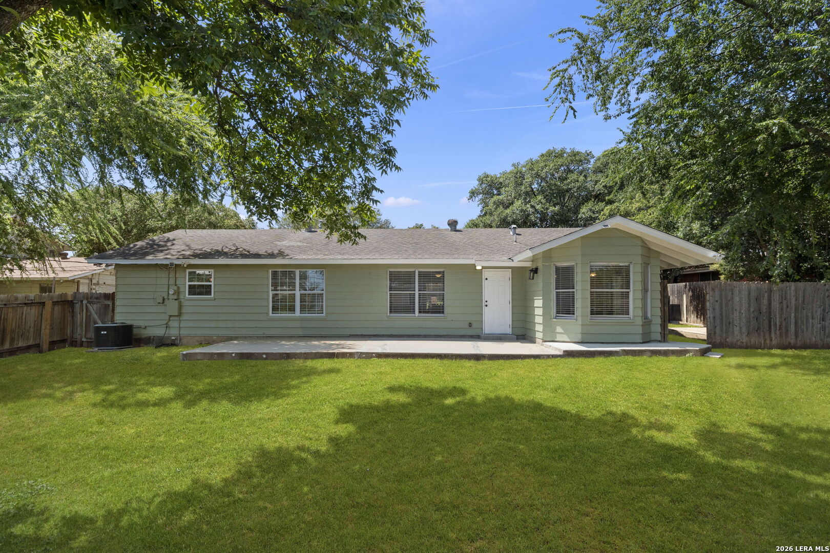 8610 DUDLEY DR