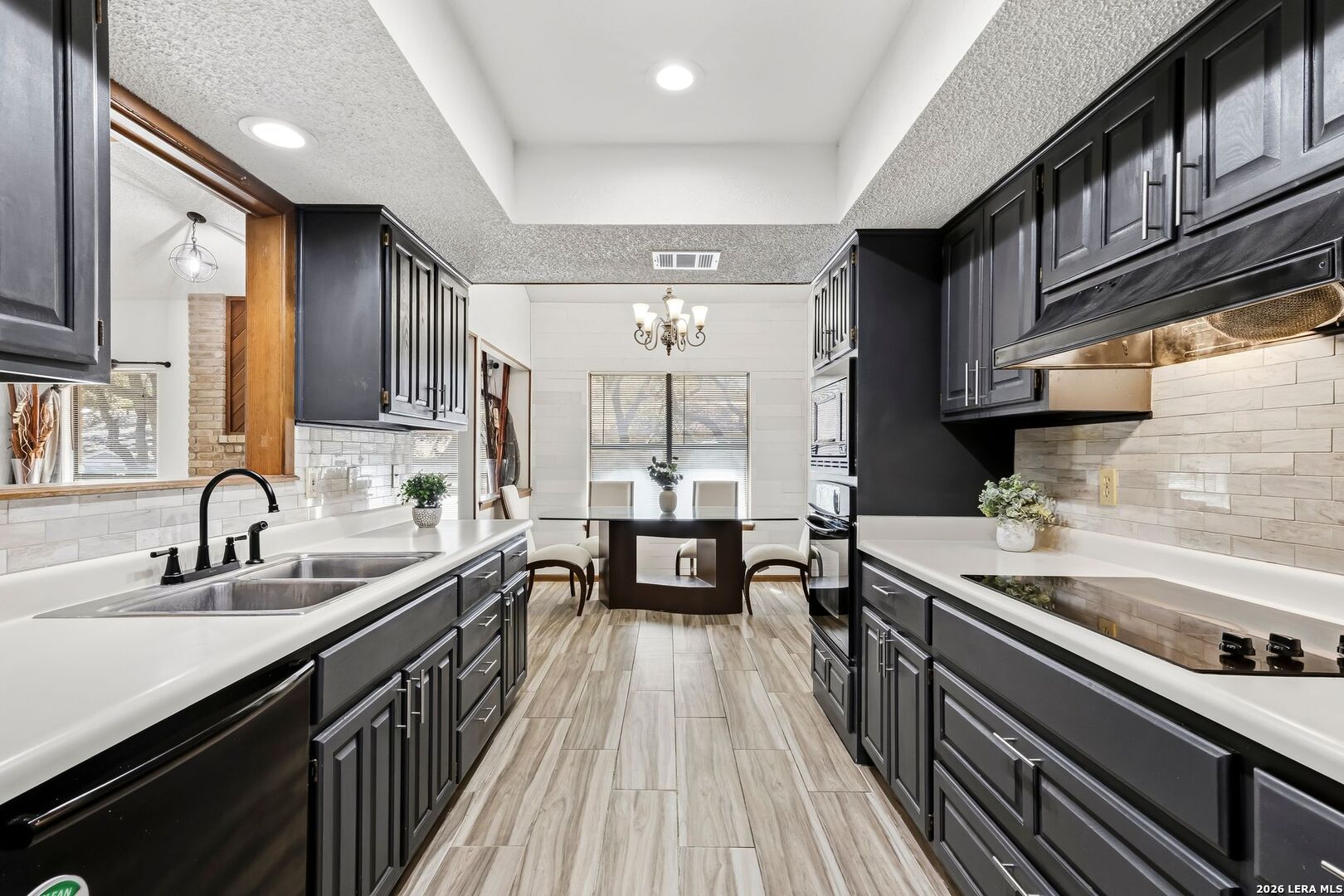 4518 Meredith Woods