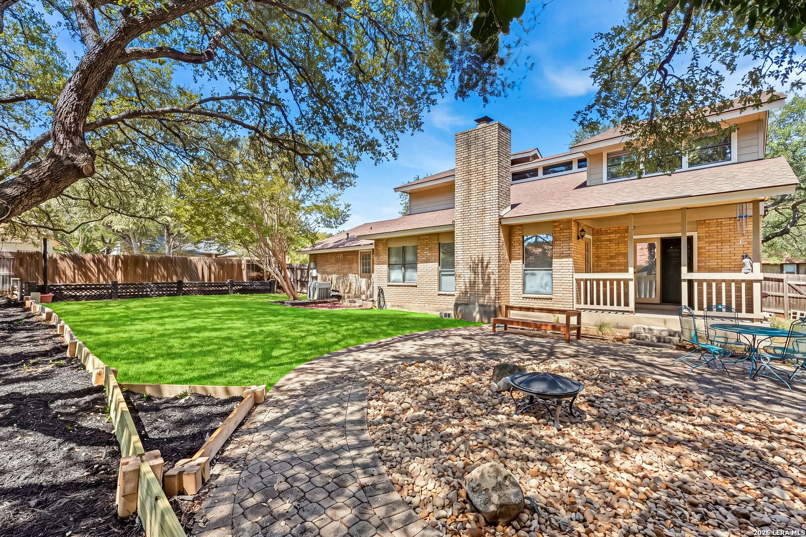 4518 Meredith Woods