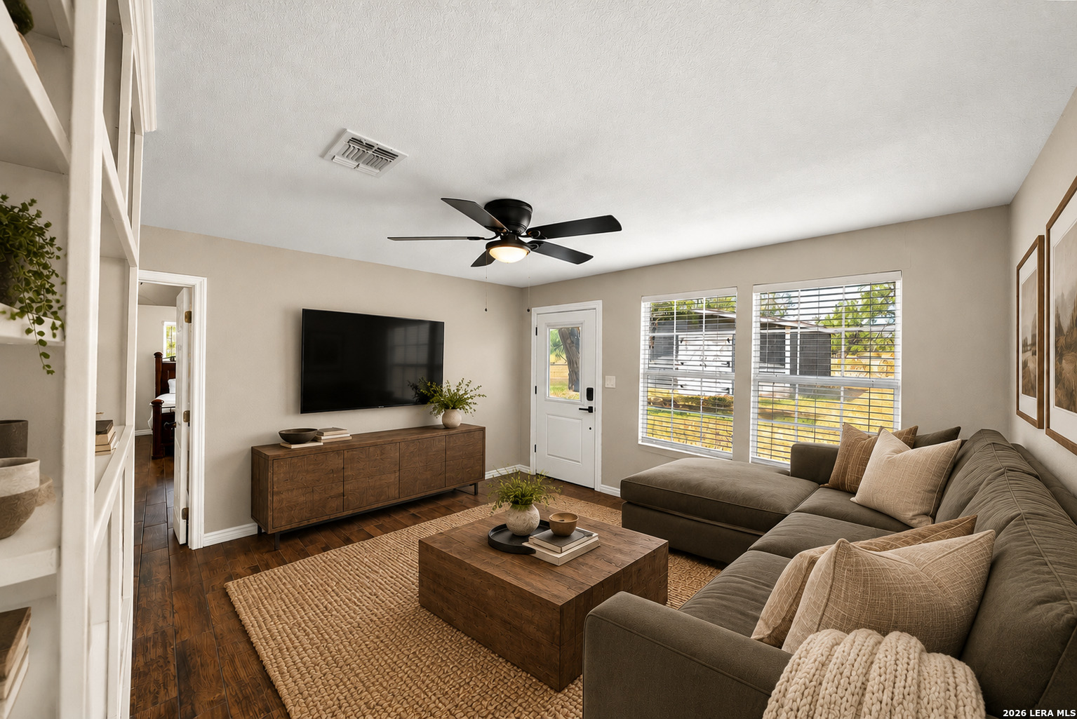 225/255/285 SAN ANTONIO AVE