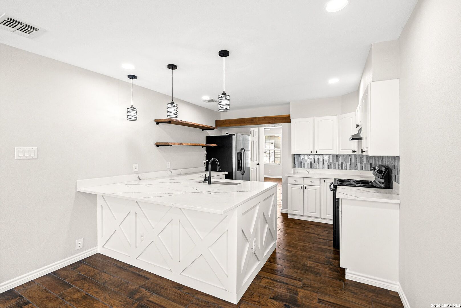225/255/285 SAN ANTONIO AVE