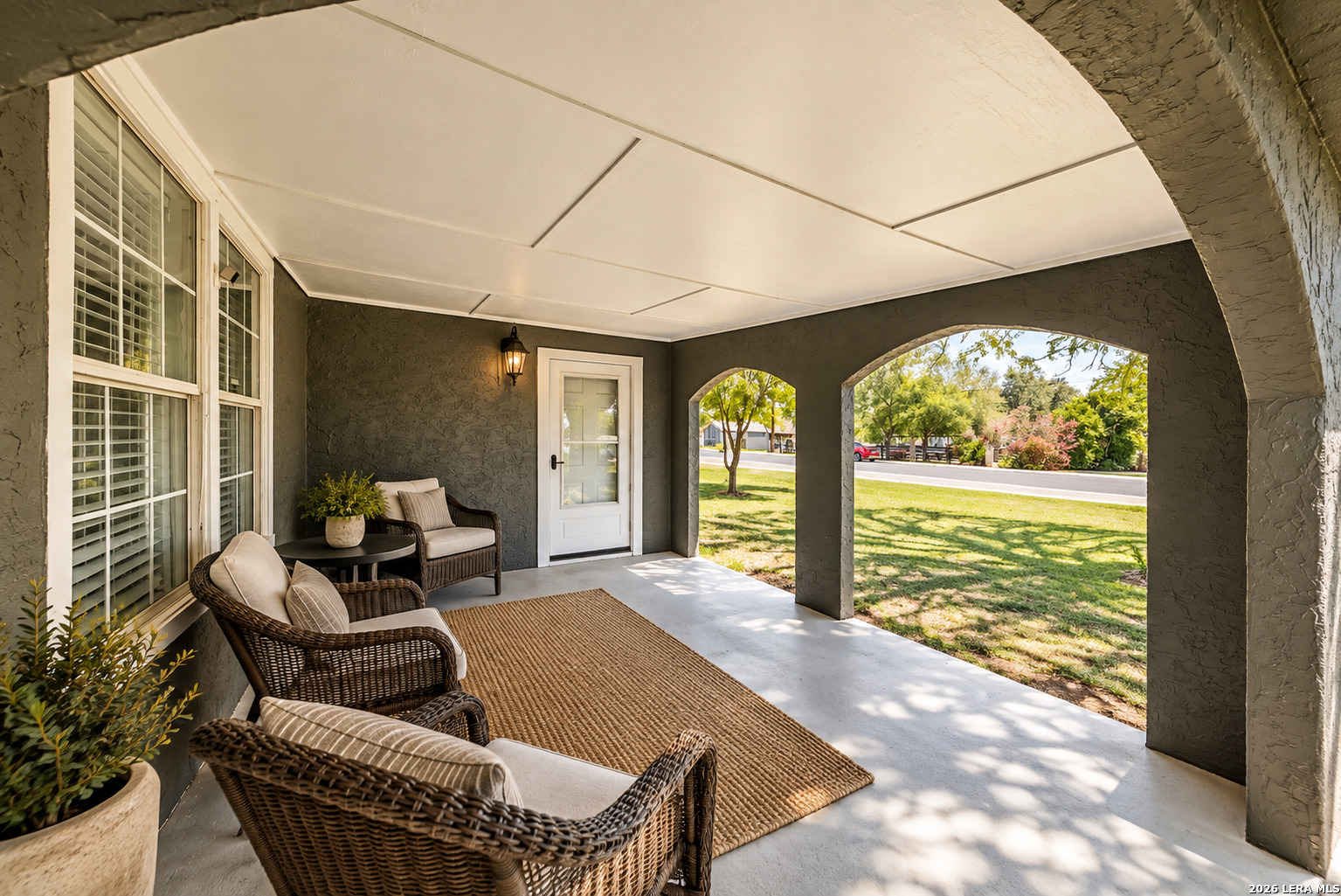 225/255/285 SAN ANTONIO AVE