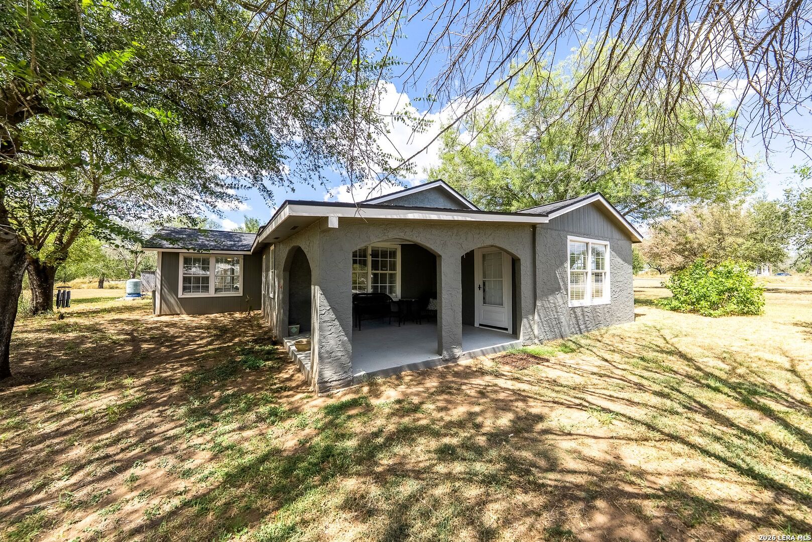 225/255/285 SAN ANTONIO AVE
