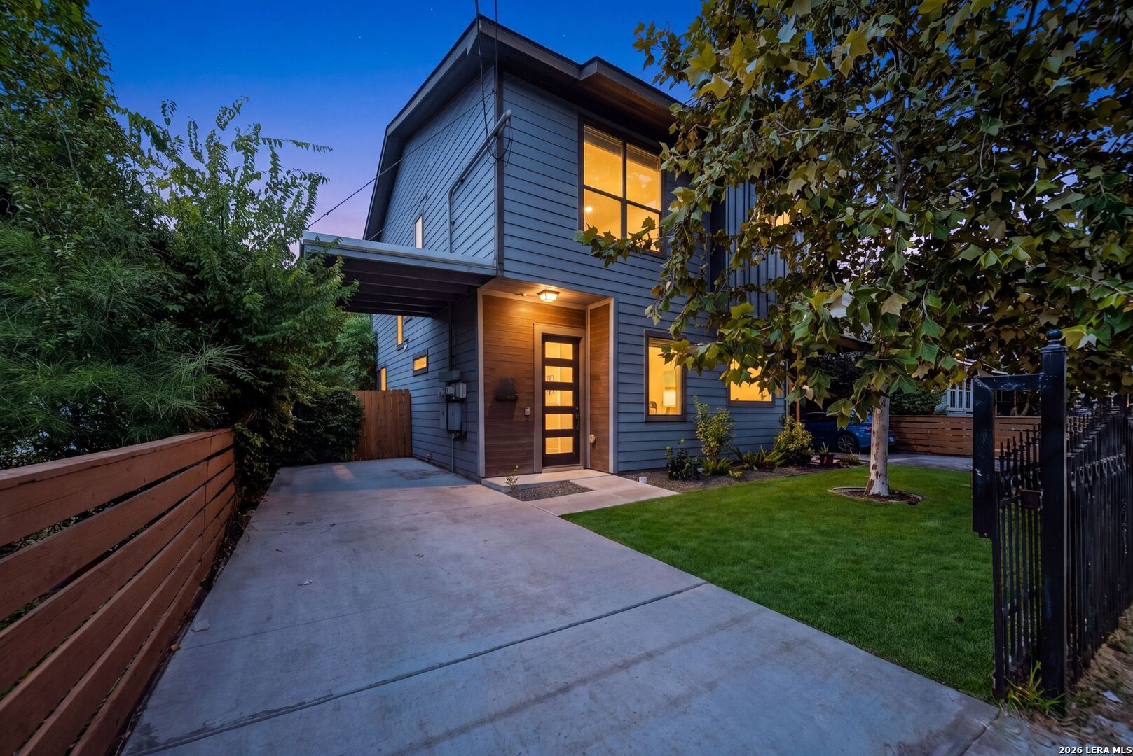 419 CACTUS ST