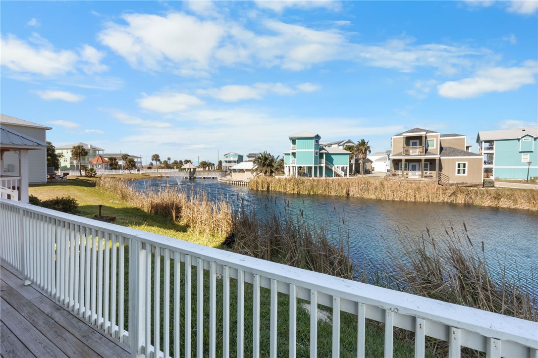 162 La Concha Blvd 38