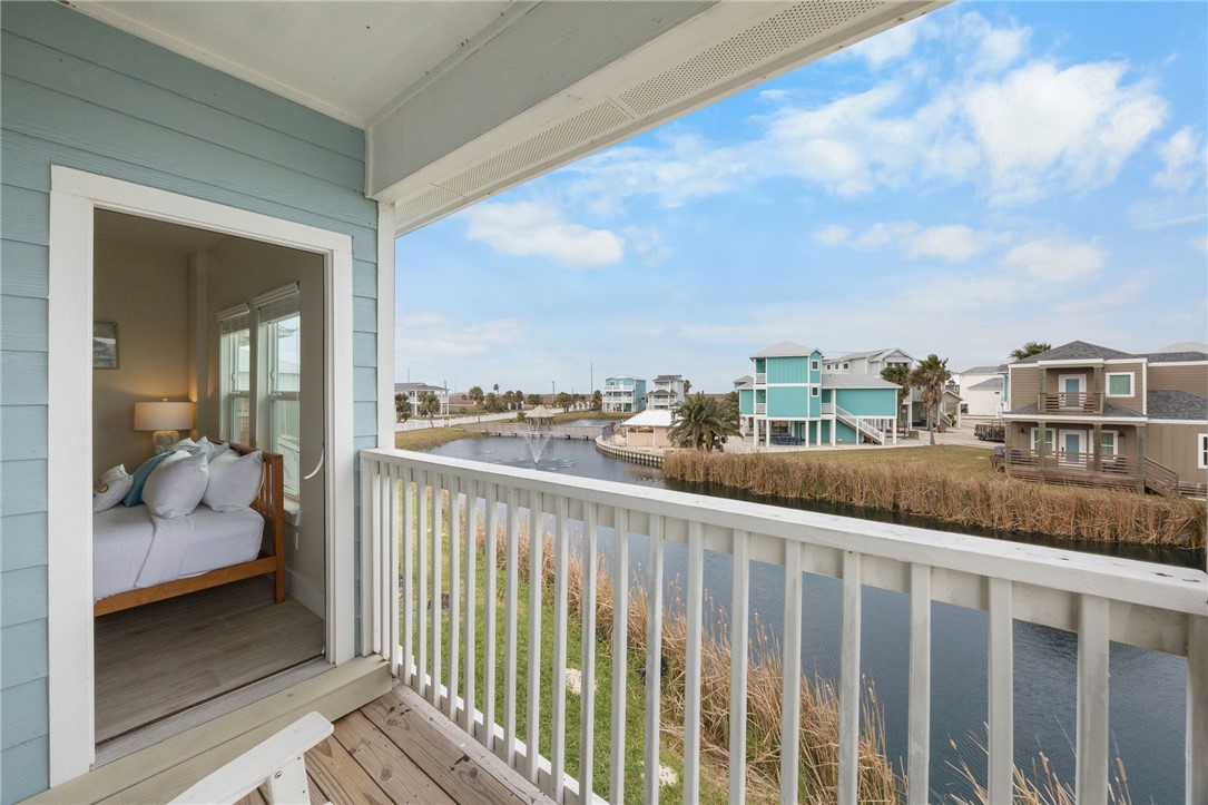 162 La Concha Blvd 38