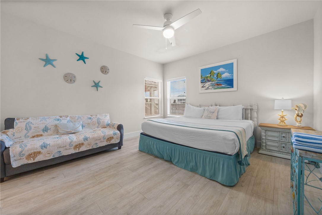 162 La Concha Blvd 38