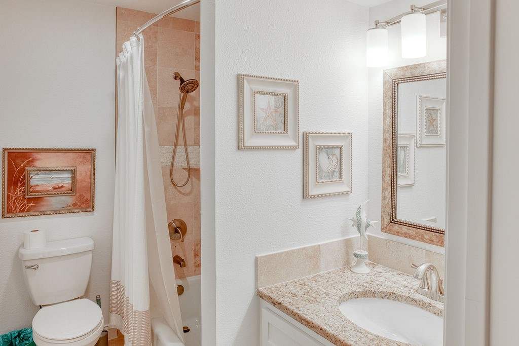 303 Nassau Dr
