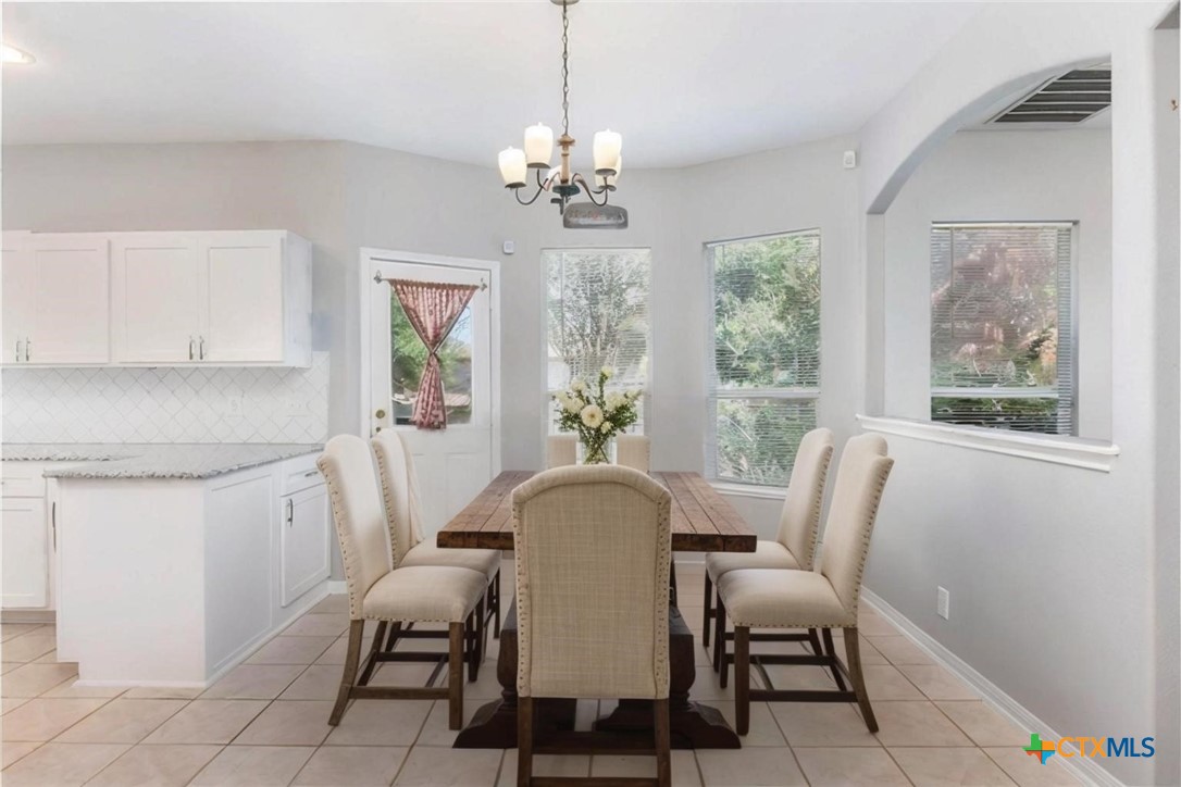 1635 Bold Cypress