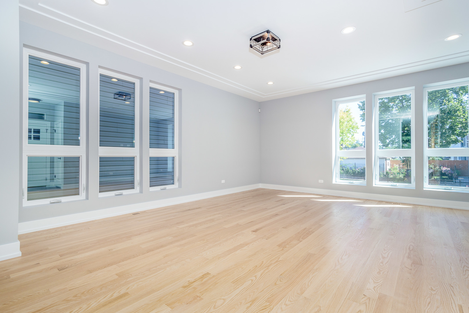 1340 N Central Park Avenue