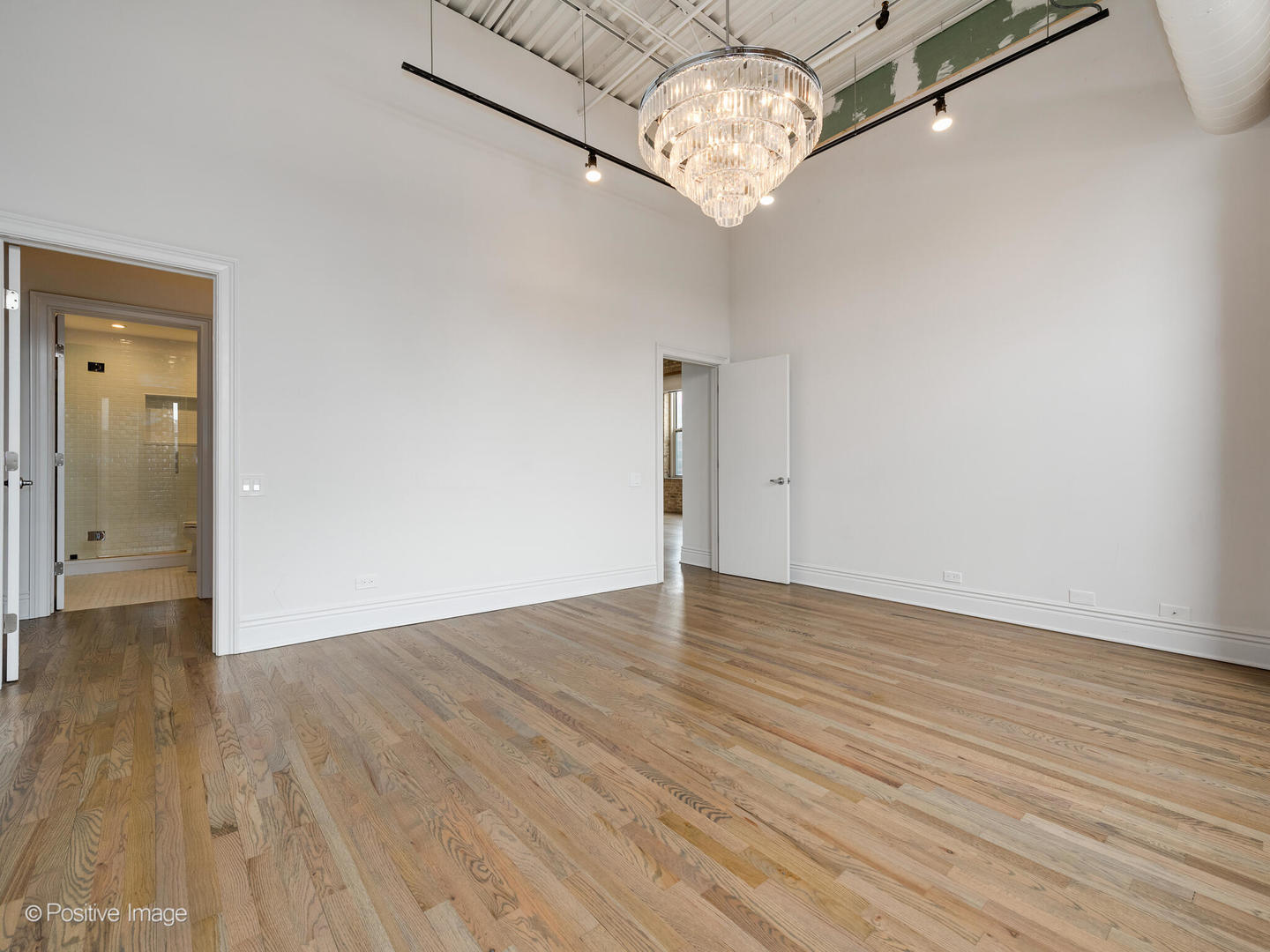 312 N MAY Street Unit: 6K