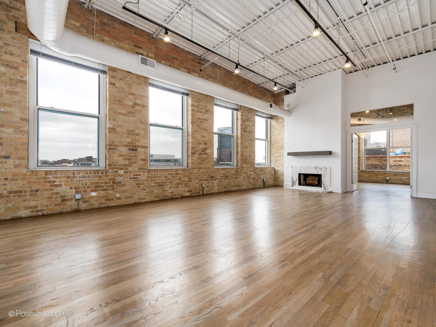 312 N MAY Street Unit: 6K