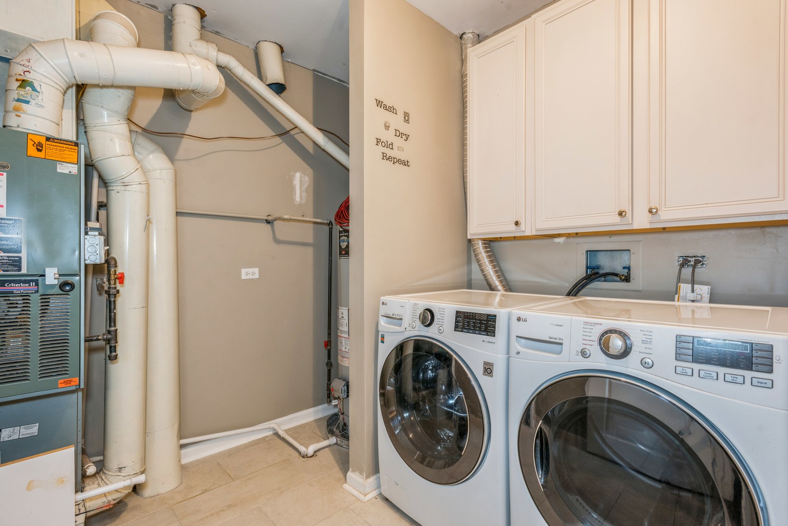 2121 W Division Street Unit: 4