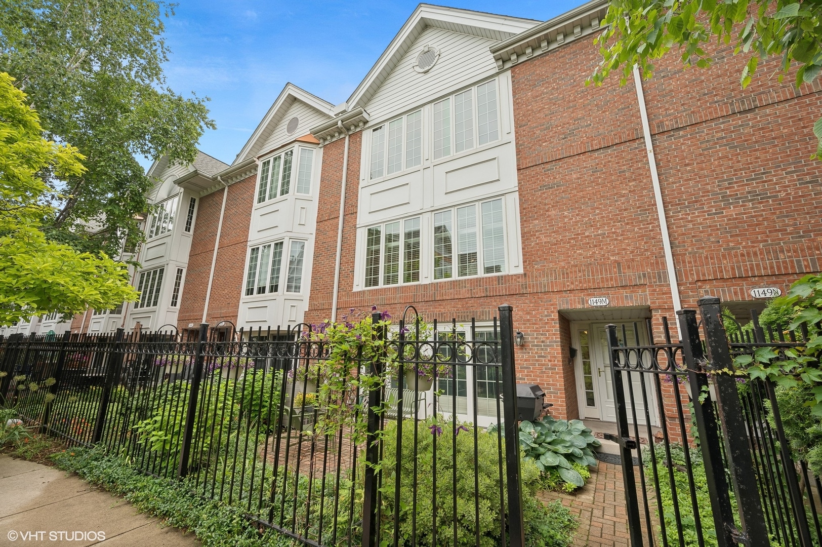 1149 W Vernon Park Place Unit: M