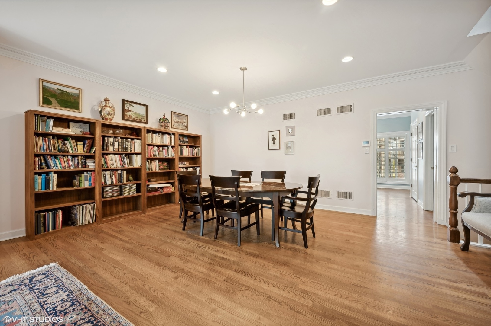 1149 W Vernon Park Place Unit: M