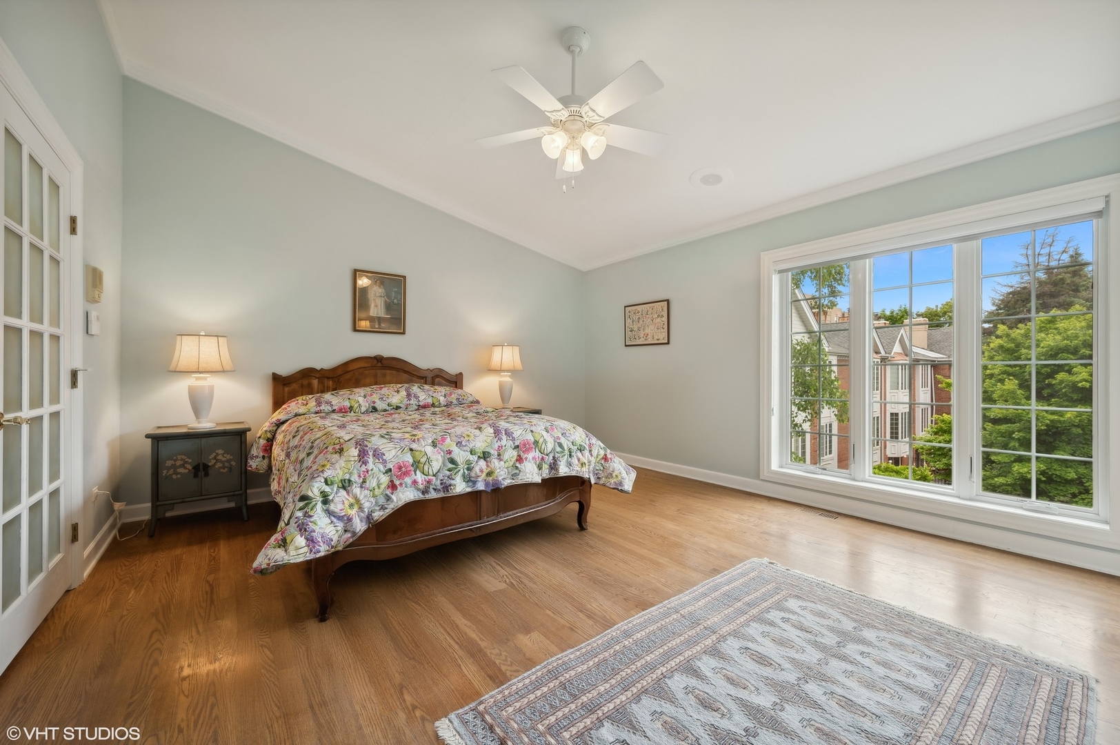1149 W Vernon Park Place Unit: M