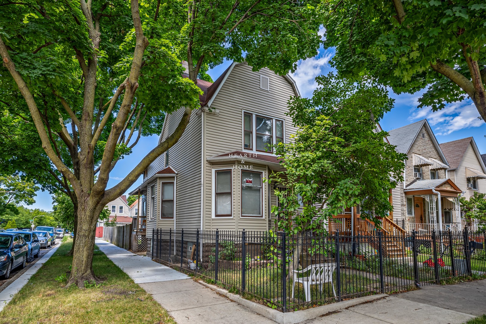 3758 W Shakespeare Avenue