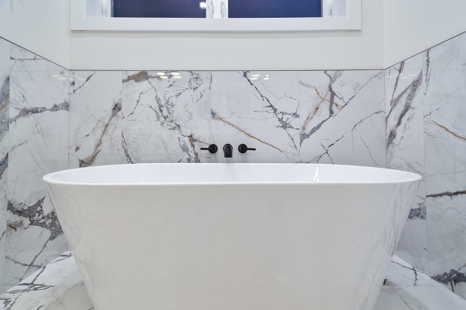2417 W Walton Street Unit: 1