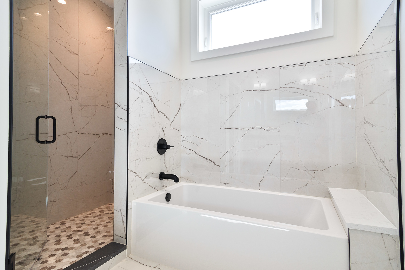 4119 N Ashland Avenue Unit: 3S