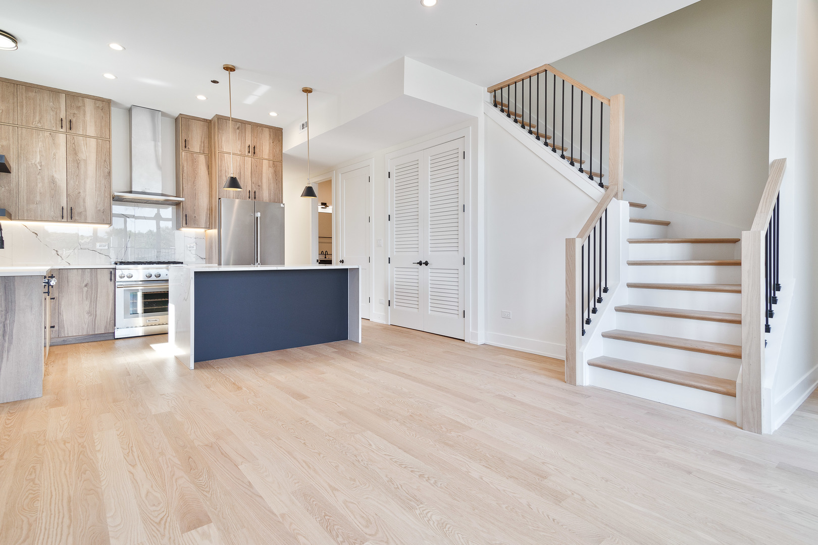 4119 N Ashland Avenue Unit: 3S