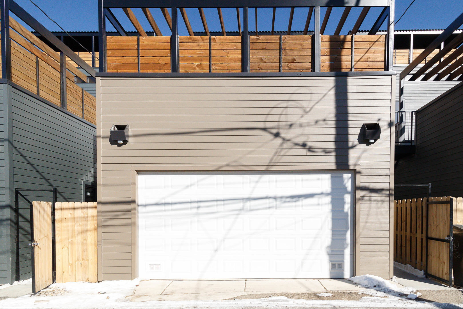 2045 W Race Avenue