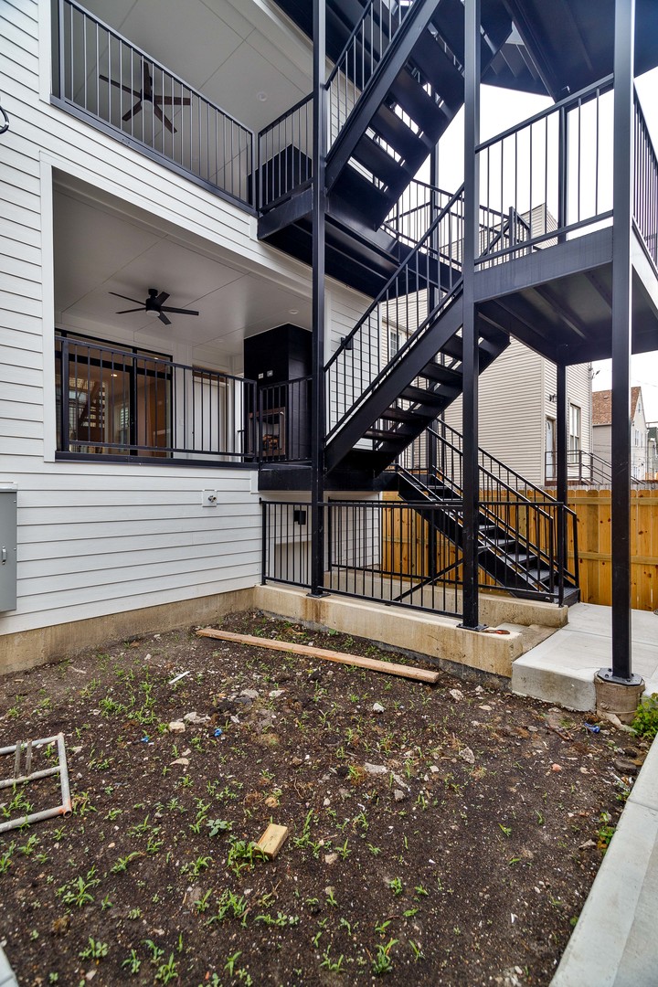 1739 N Whipple Street Unit: 1