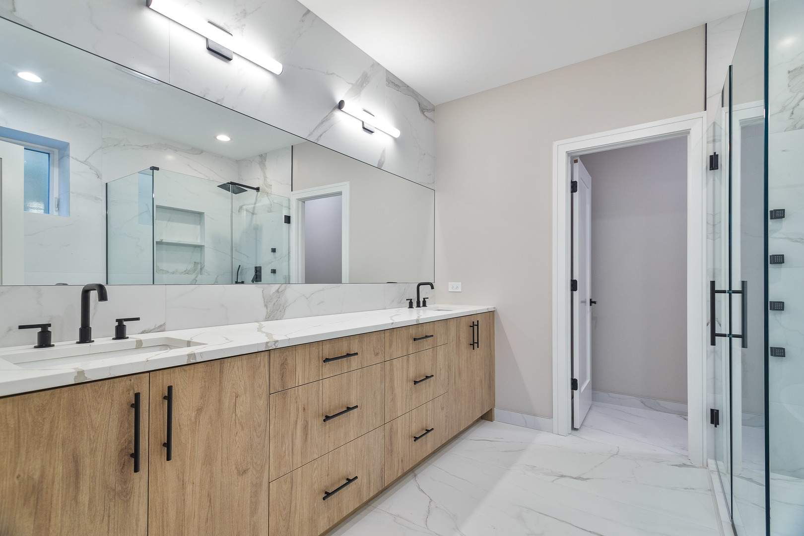 1739 N Whipple Street Unit: 1