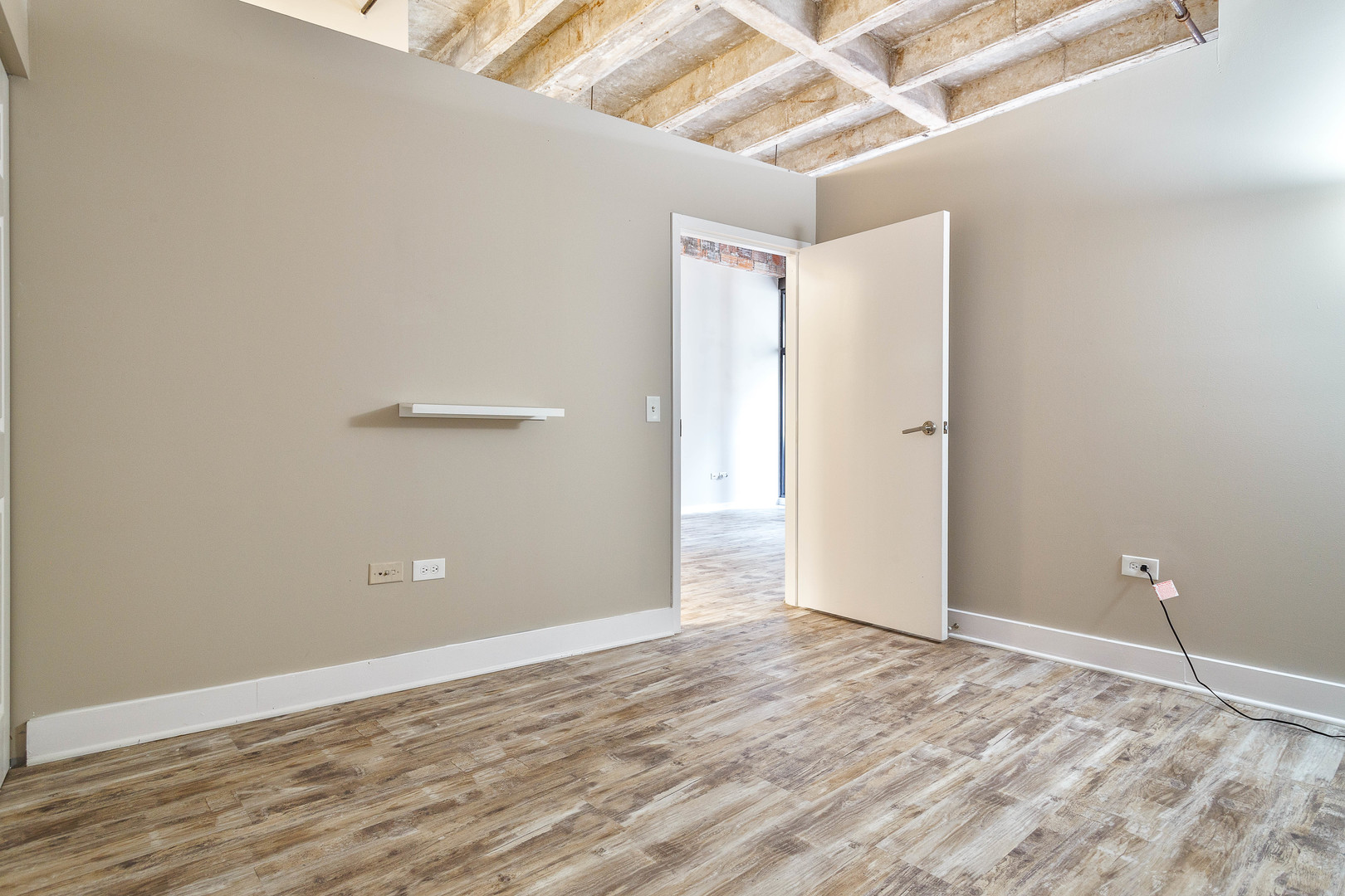 20 N State Street Unit: 807