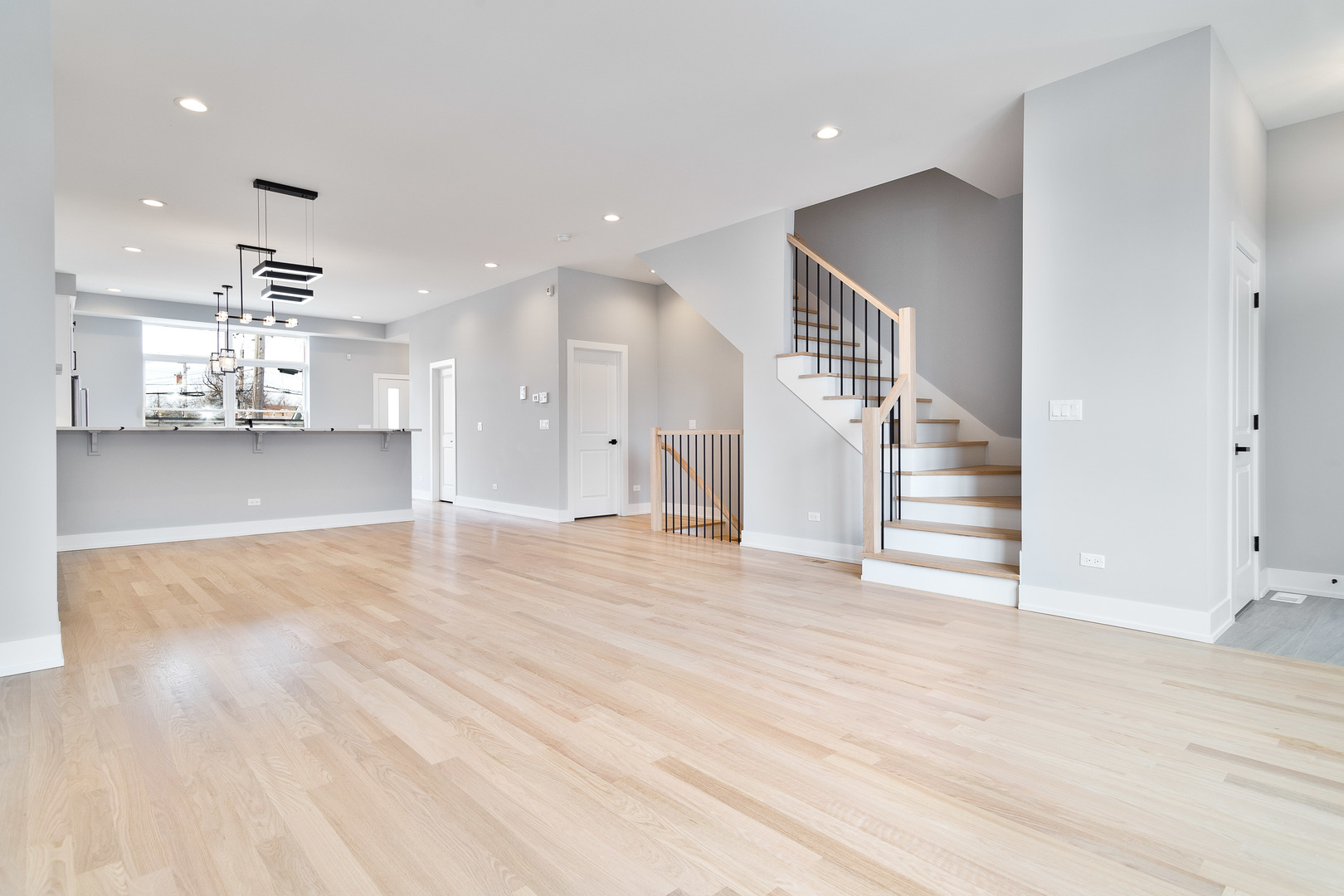 3454 N Central Avenue