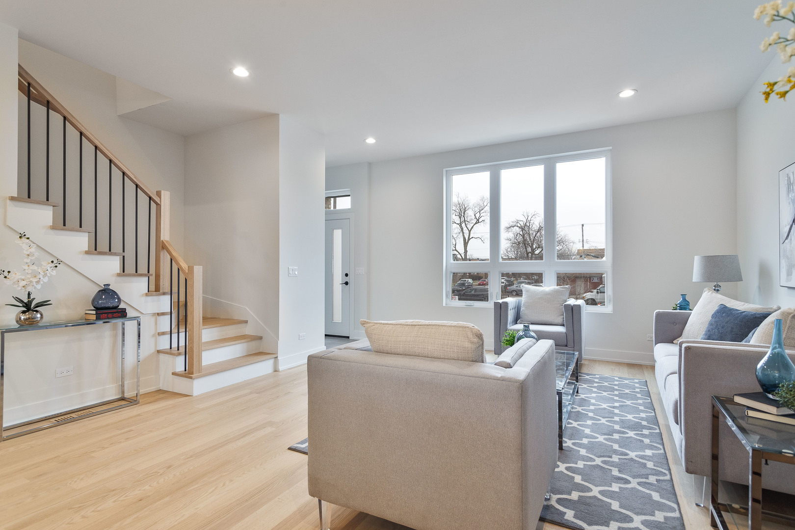 3456 N Central Avenue