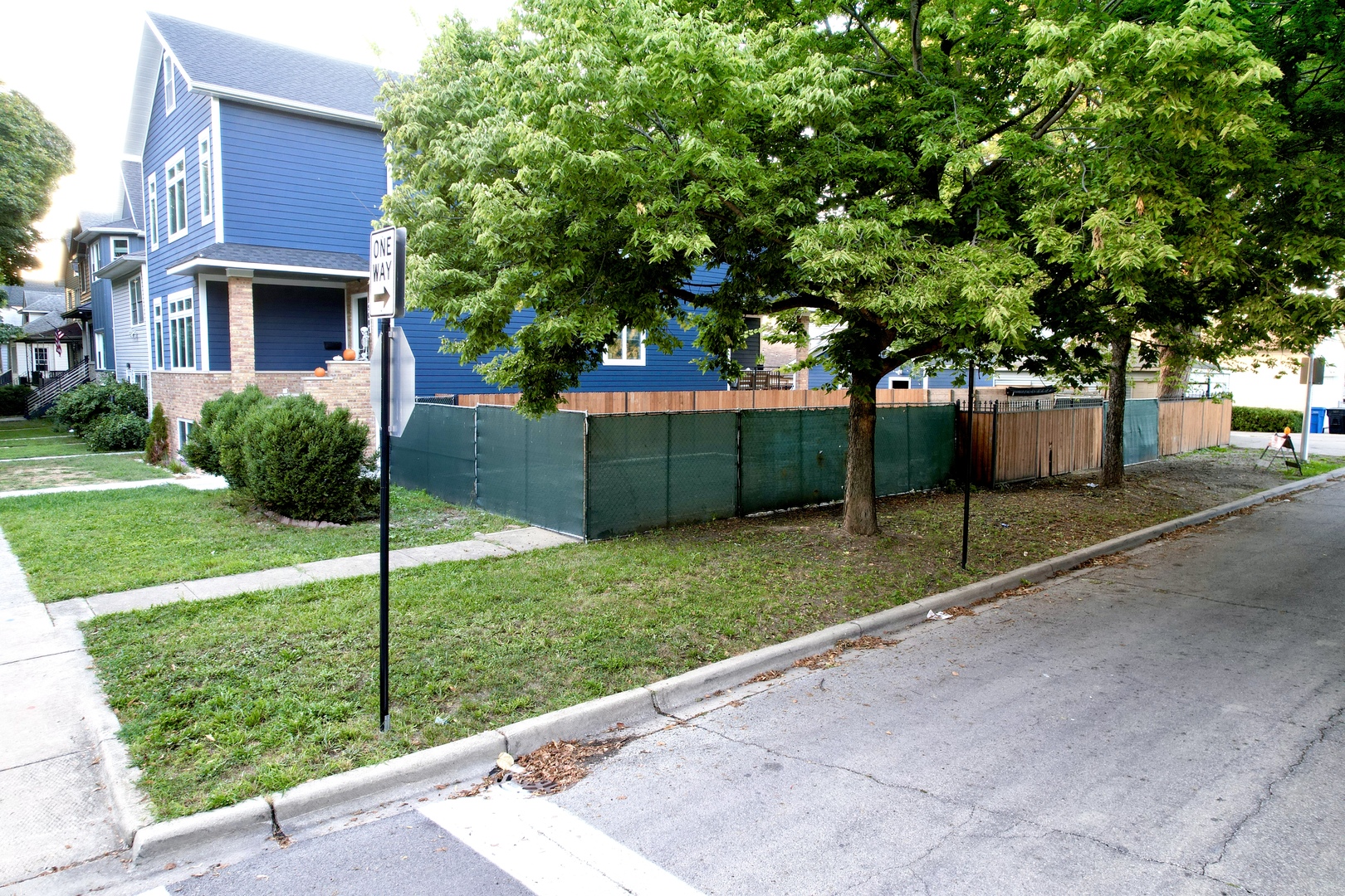 5000 W Argyle Street