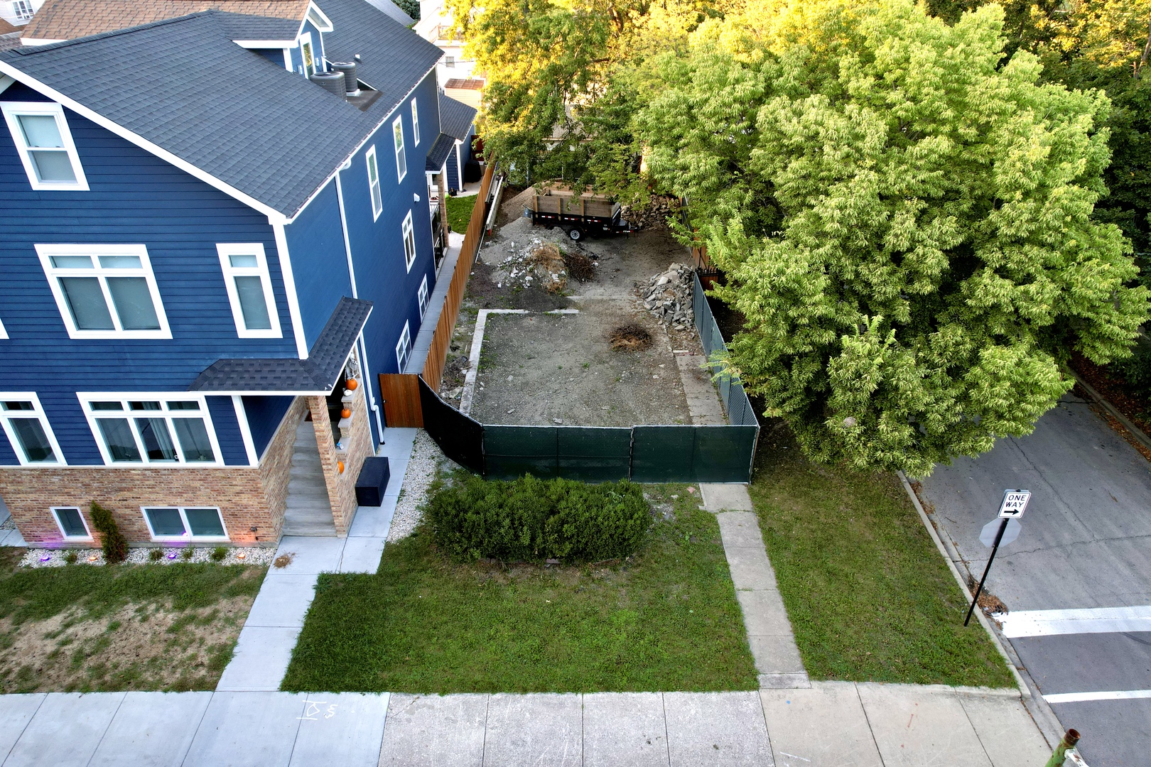 5000 W Argyle Street