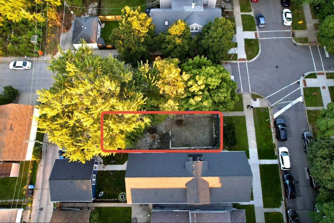 5000 W Argyle Street