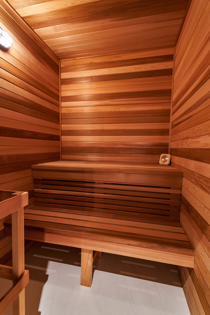 1633 W Balmoral Avenue