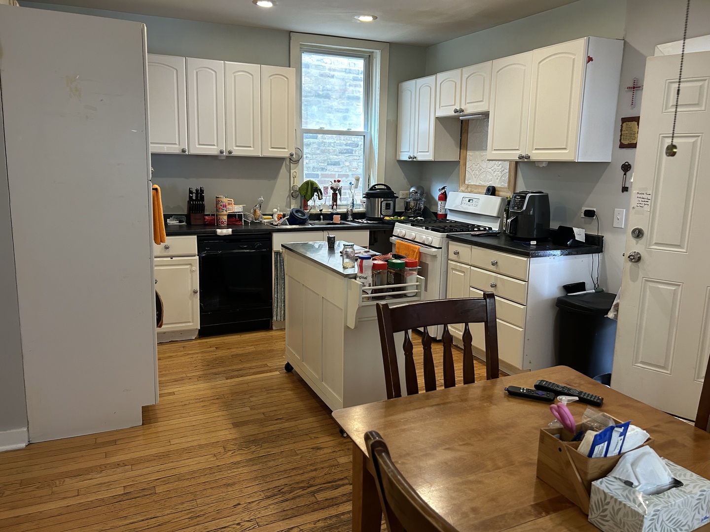 2434 W Thomas Street