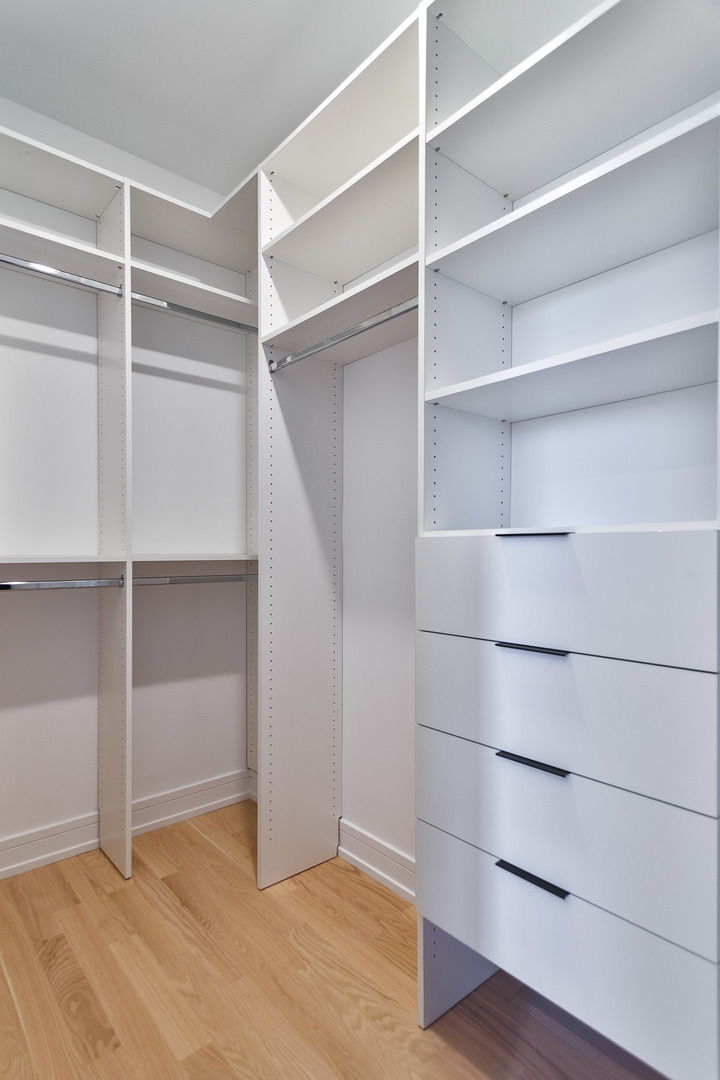 5624 N Francisco Avenue