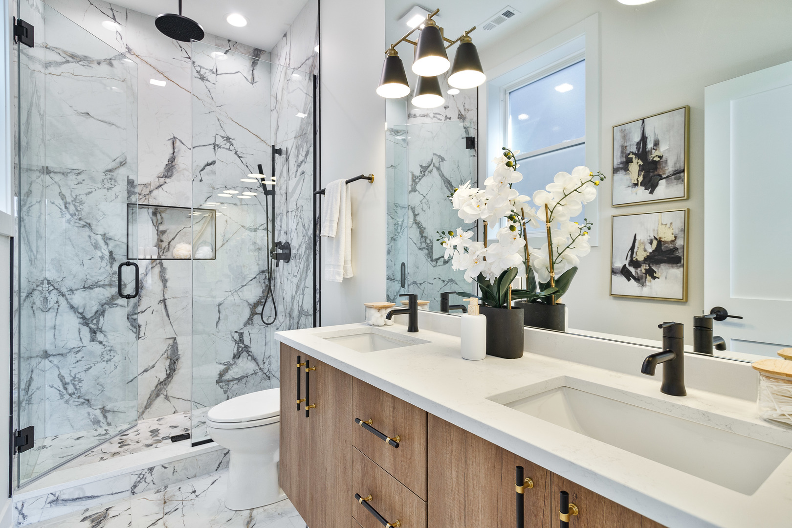 2417 W Walton Street Unit: 3