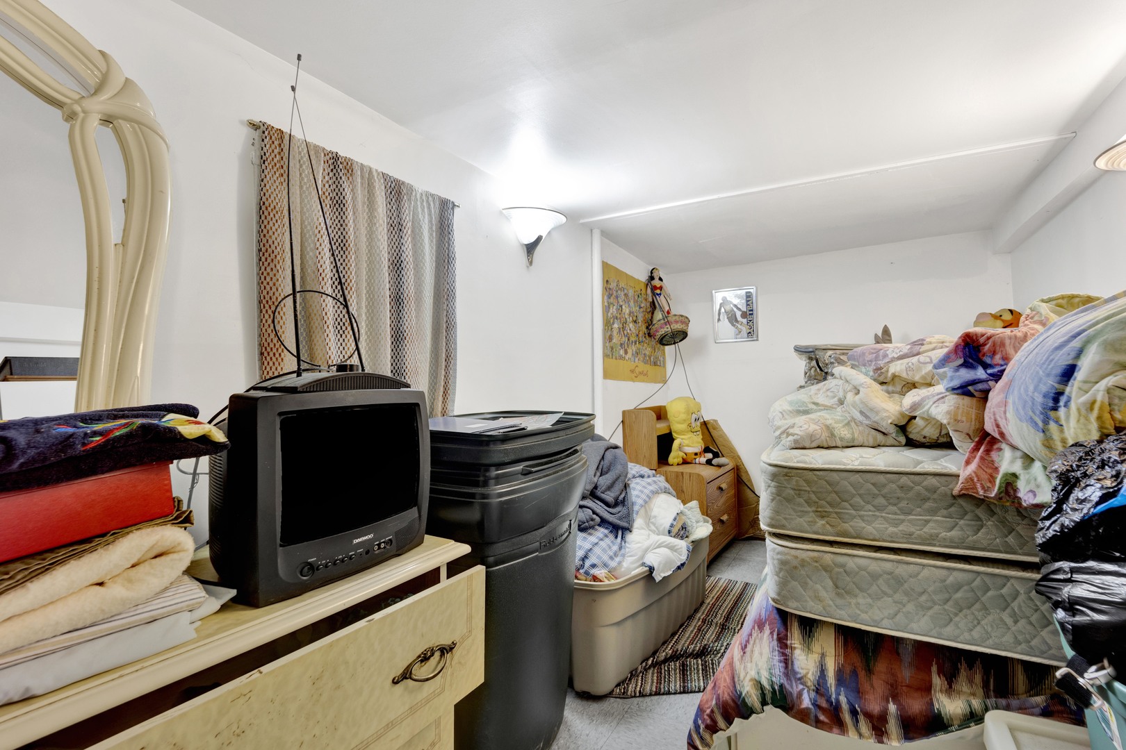 3748 N Sacramento Avenue