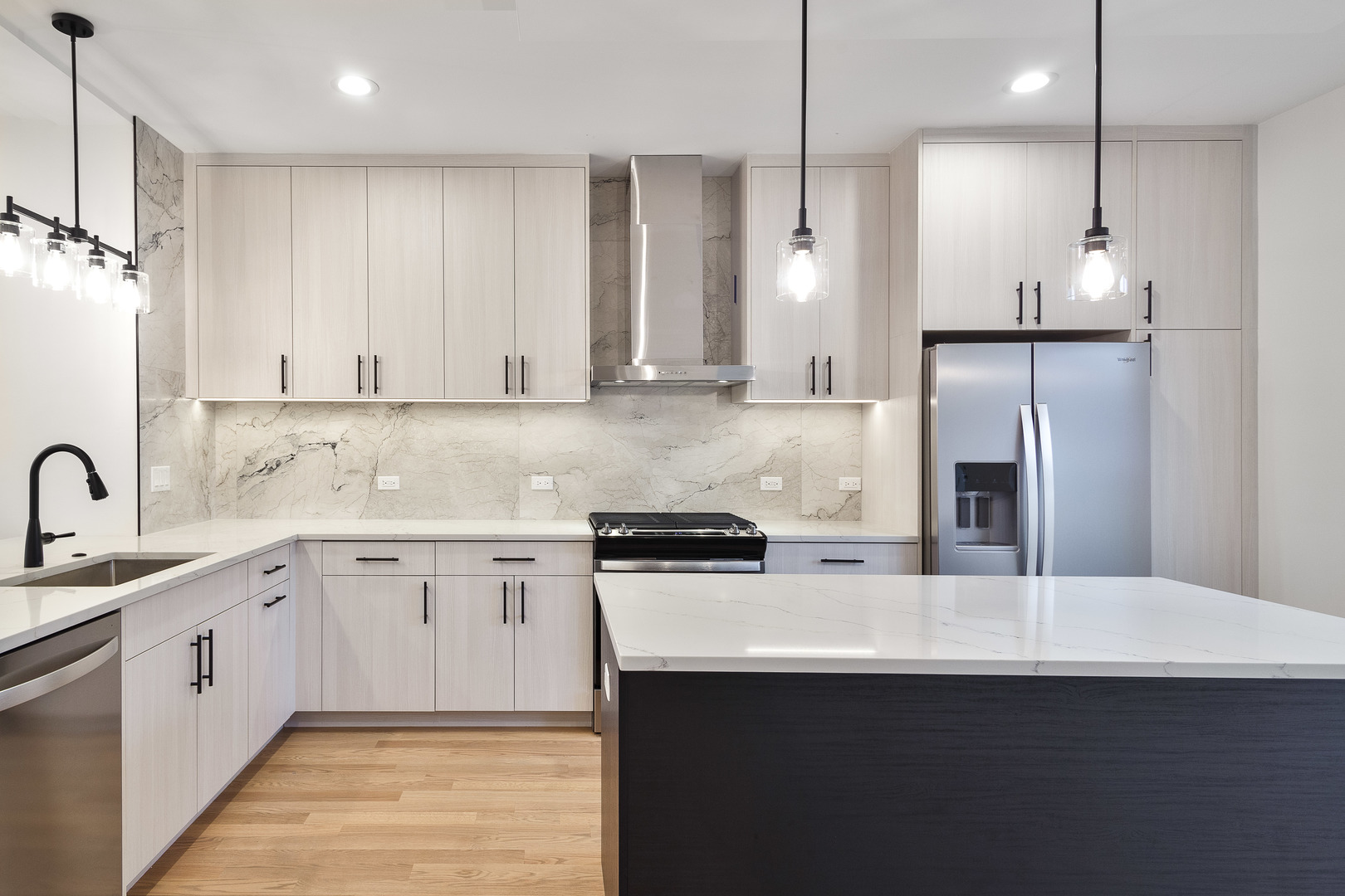 3015 N Normandy Avenue