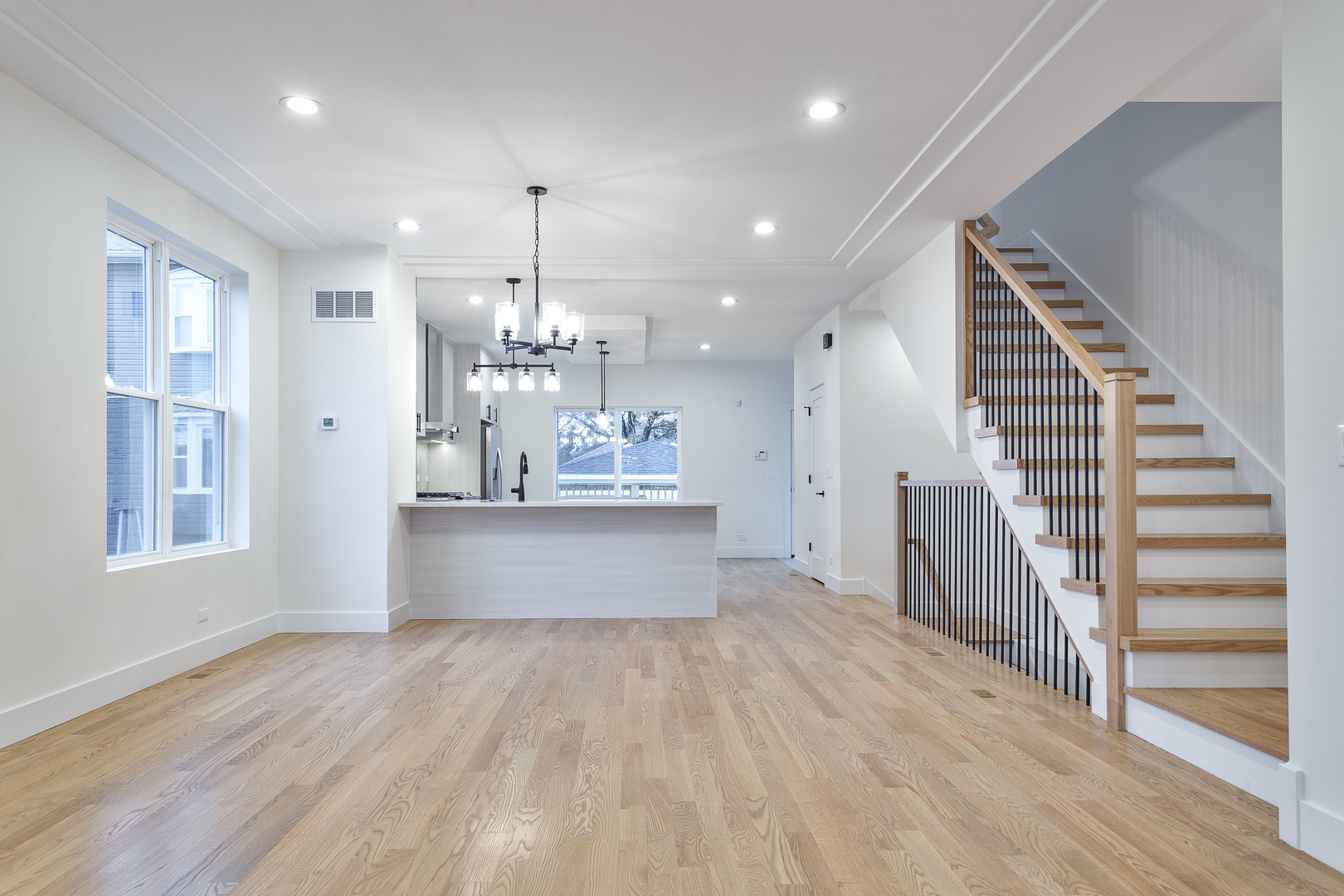 3015 N Normandy Avenue