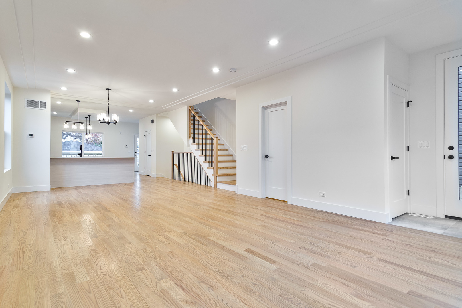 3015 N Normandy Avenue