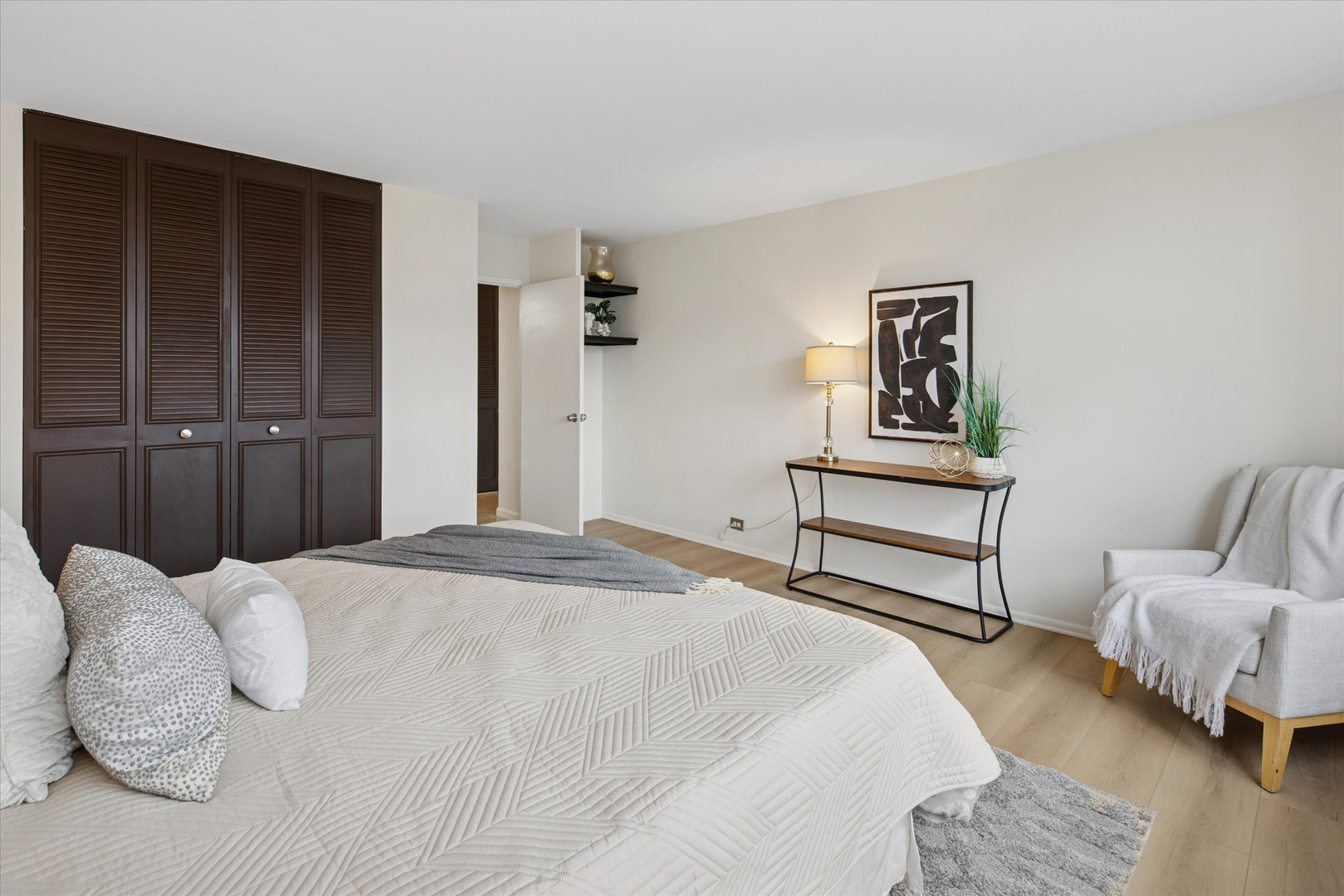 4250 N Marine Drive Unit: 1410