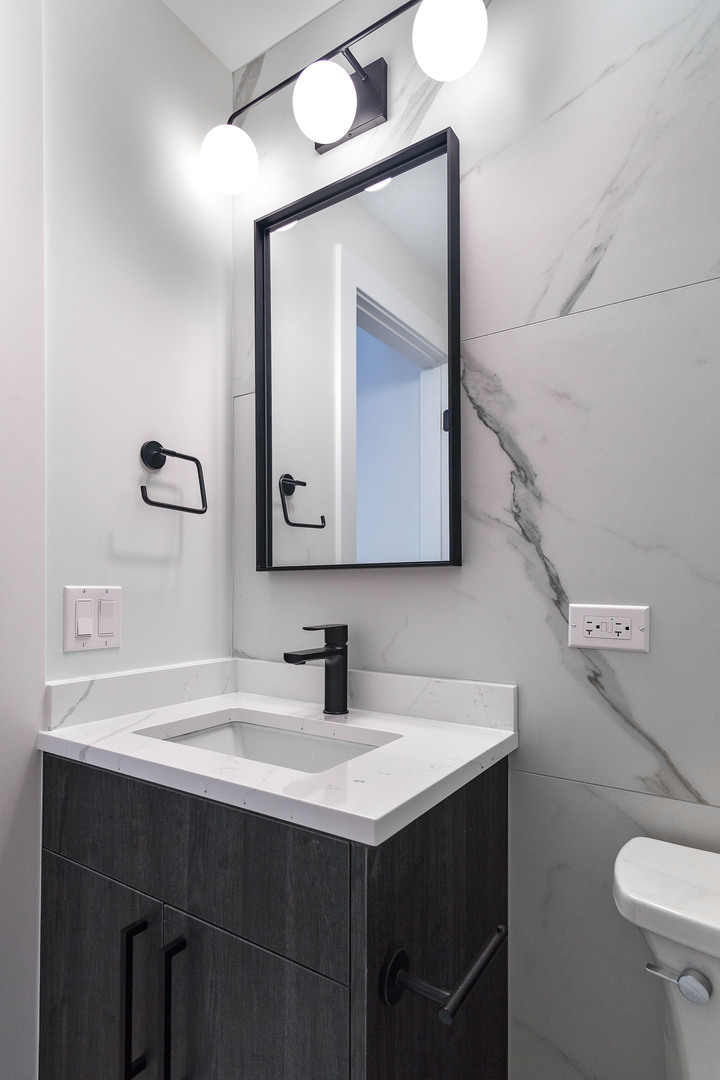 4246 N Kimball Avenue