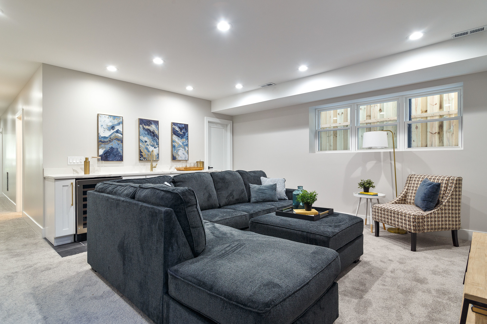 4602 N Springfield Avenue