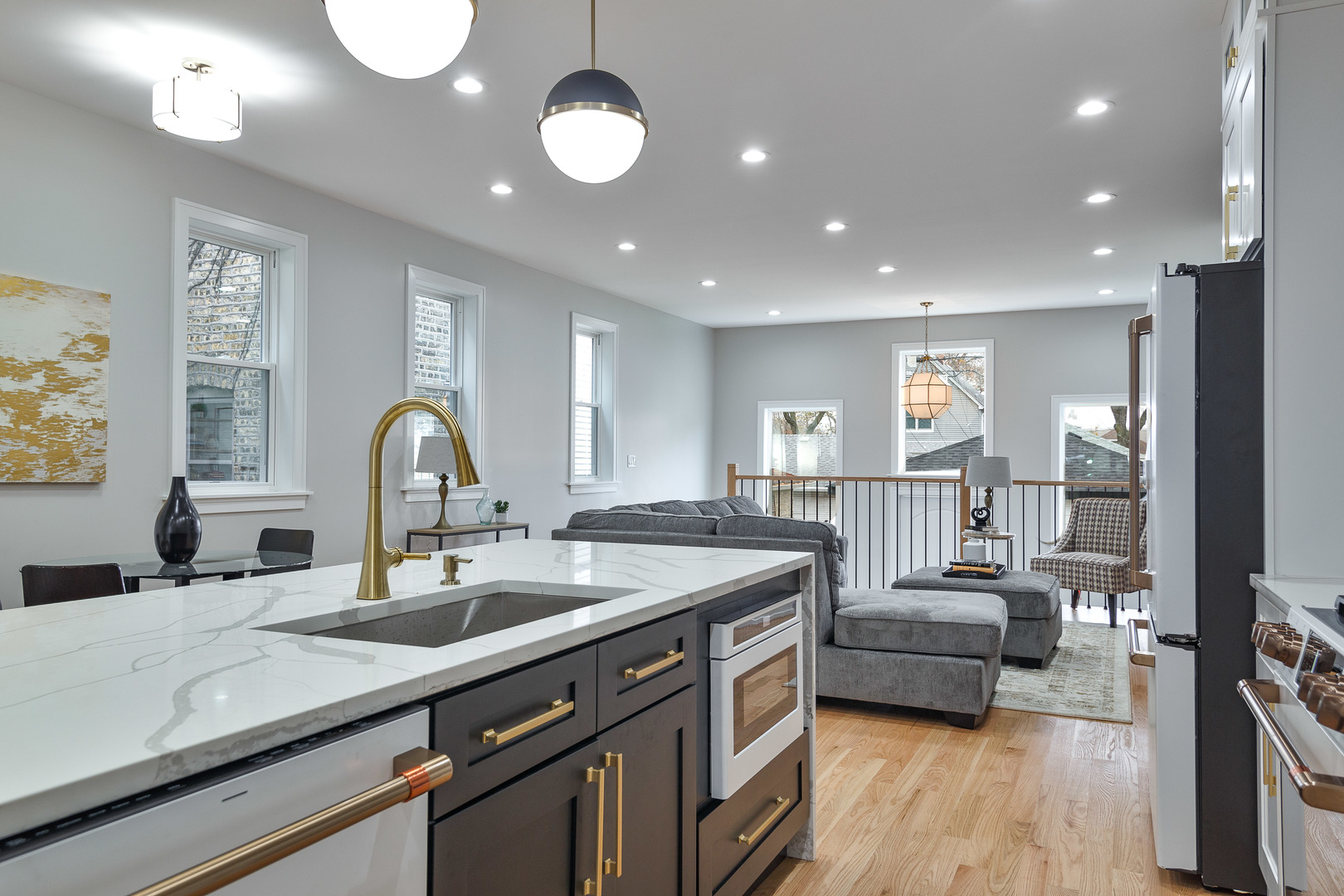 4602 N Springfield Avenue