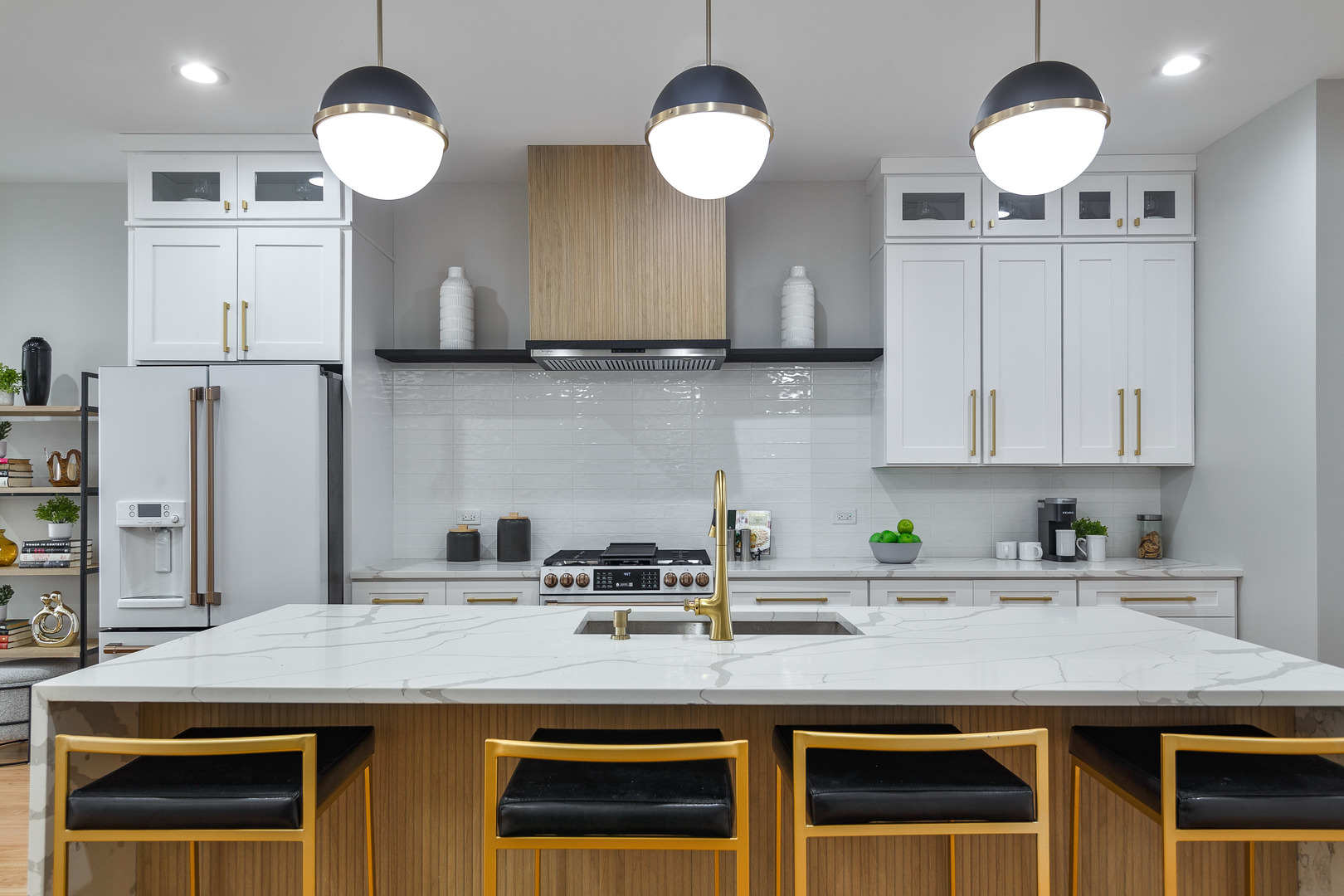 4602 N Springfield Avenue