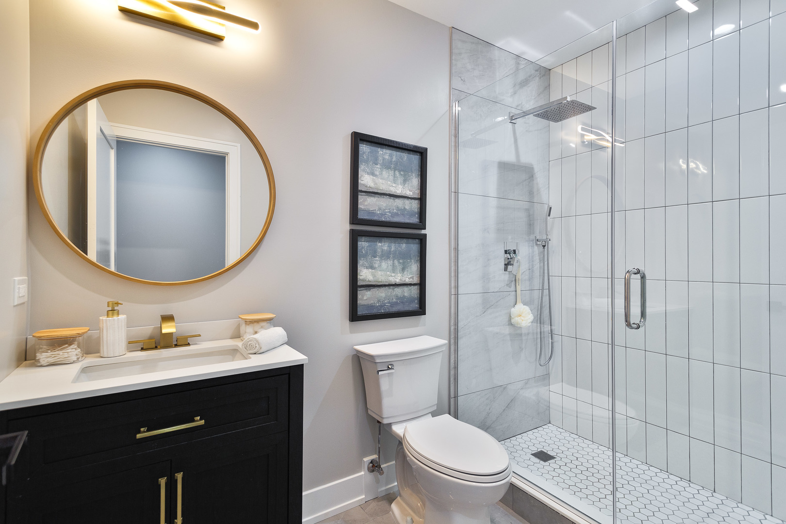 4602 N Springfield Avenue