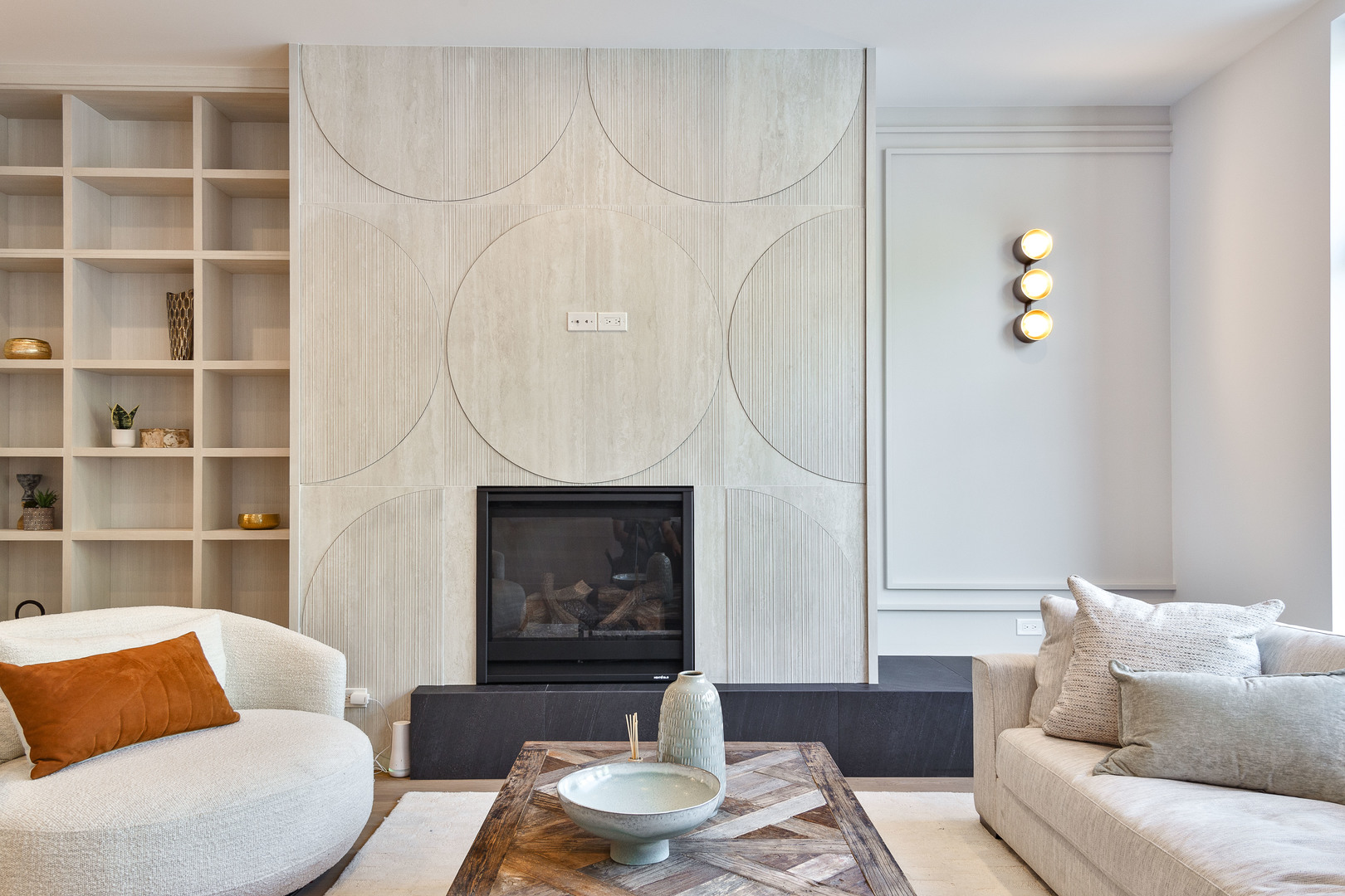 1416 W Warner Avenue